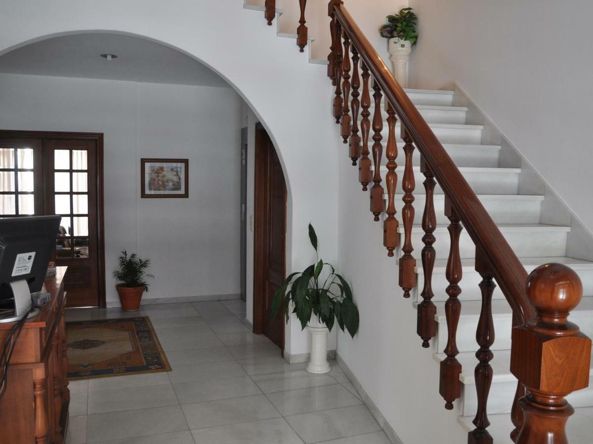 Hostal Mourelos O Grove Exterior photo